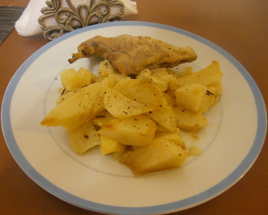 Κουνέλι στο φούρνο με πατάτες